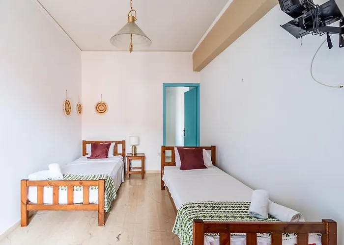 Apartmán For 4 By Alecos