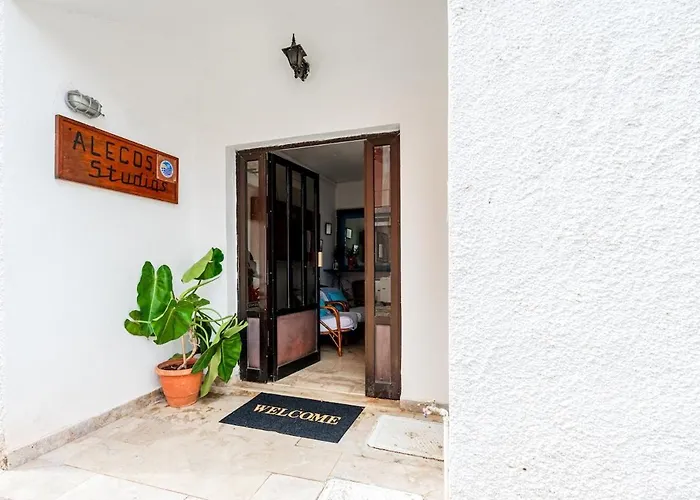 For 4 By Alecos Apartmán