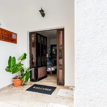 For 4 By Alecos Apartment